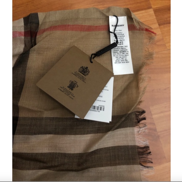 Burberry Lightweight Check Wool Silk Scarf - Picture 9 of 11